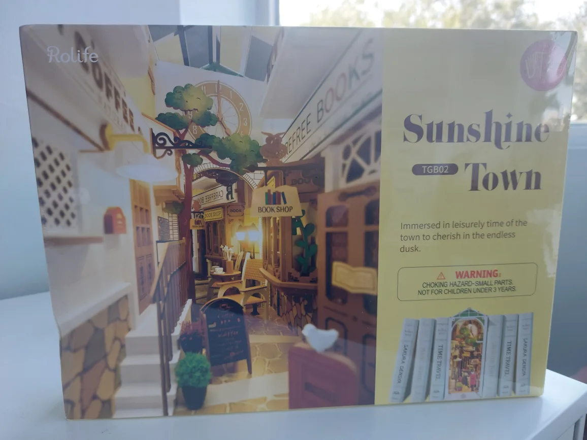 Rolife Sunshine Town DIY Book Nook Kit - New image indicator(2)