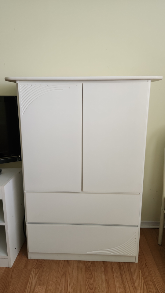 Bedroom Set - Dresser, Nightstands, Wardrobe, Bed - photo 4
