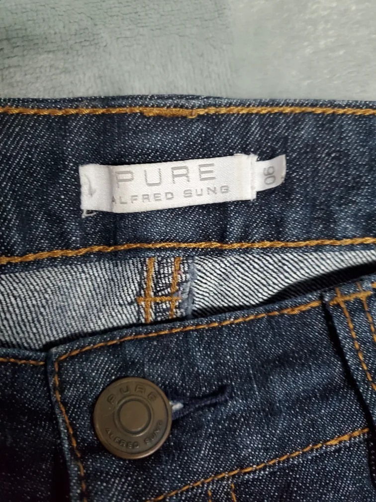 Alfred Sung dark wash straight leg jeans image indicator(3)