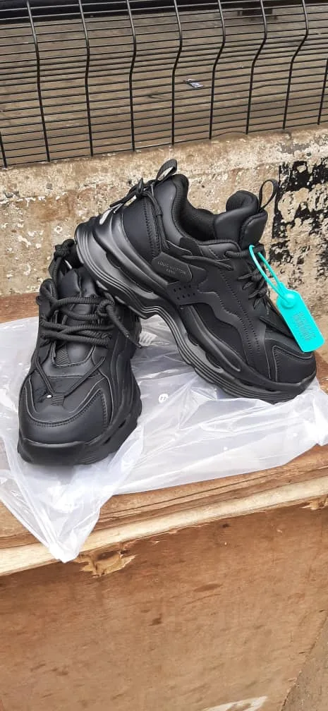 Louis Vuitton Black Sneakers image indicator(2)