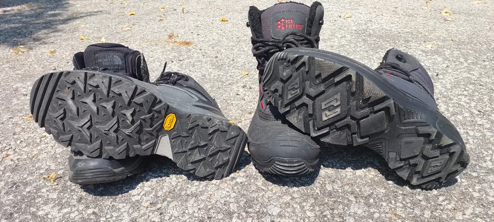 Men's TNF and IceFields Winter Boots image indicator(2)