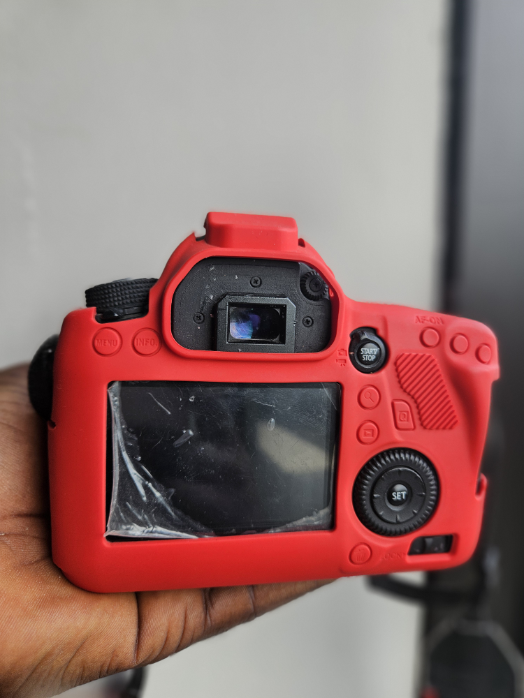Canon EOS 6D with 50mm Lens - Red - photo 4