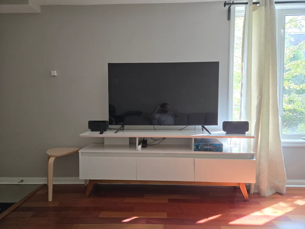 White TV Stand with Wooden Legs 1,80m thumbnail