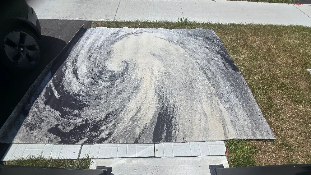 Area Rug - Grey & White thumbnail