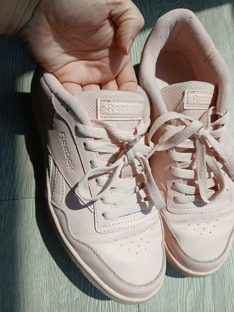 Reebok Women's Light Pink Sneaker, size 8 image indicator(6)