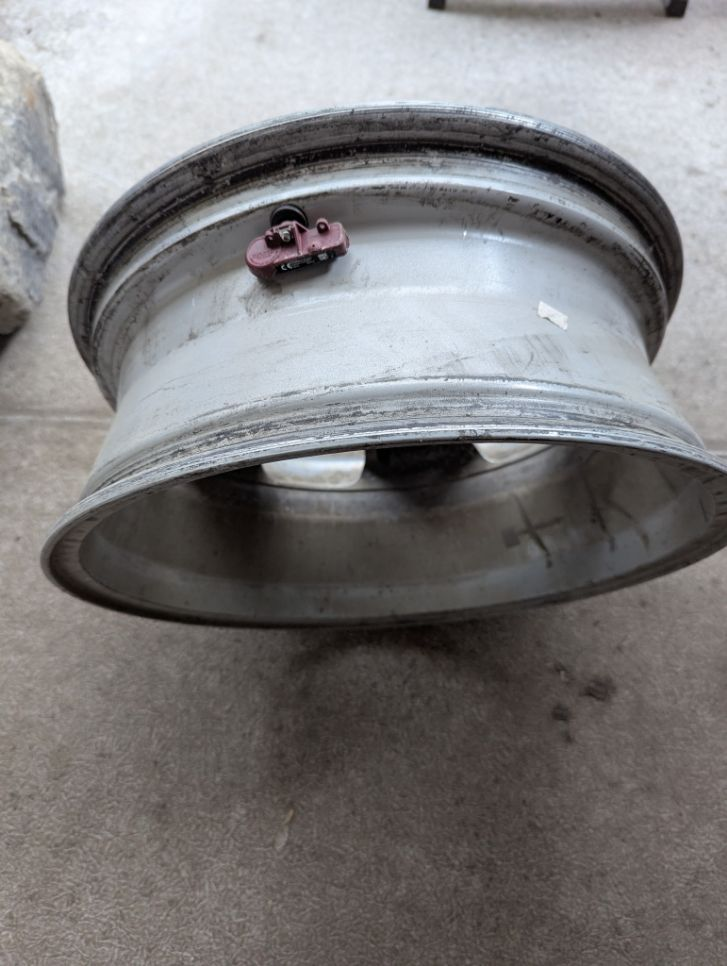 Dodge Ram 17" Aluminum Rims - Set of 3