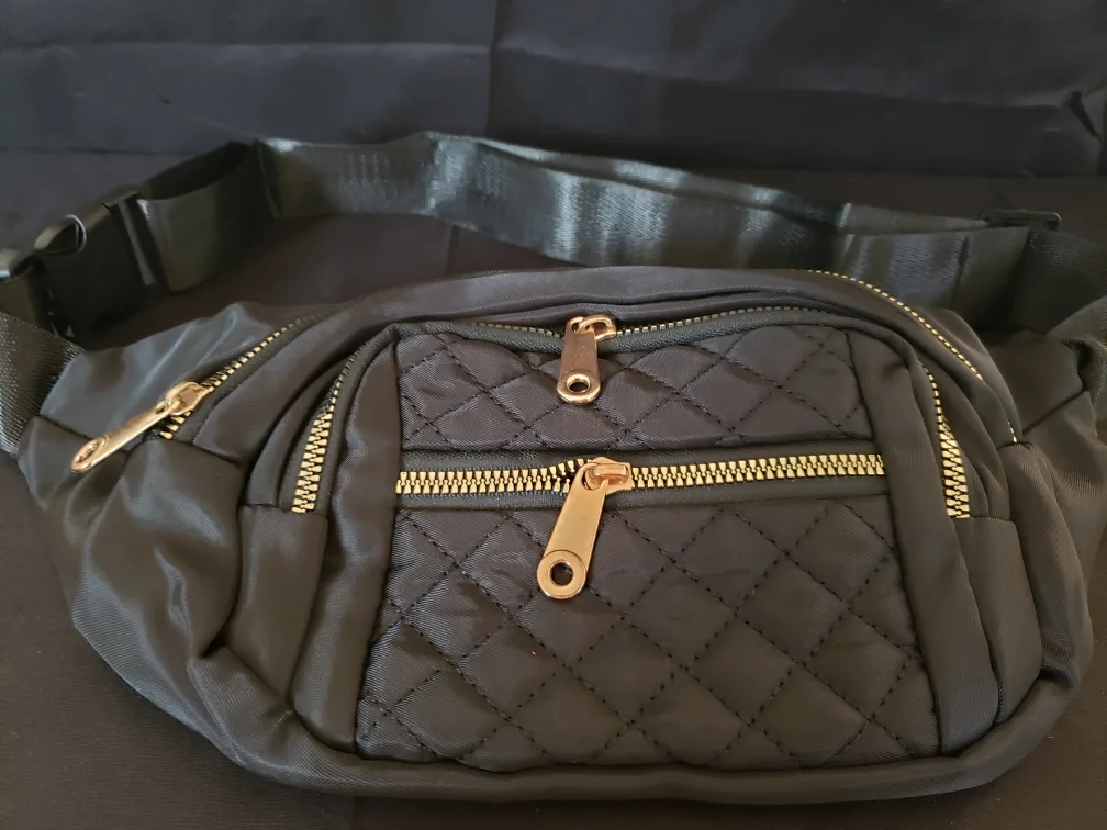 Black Quilted Fanny Pack - New thumbnail
