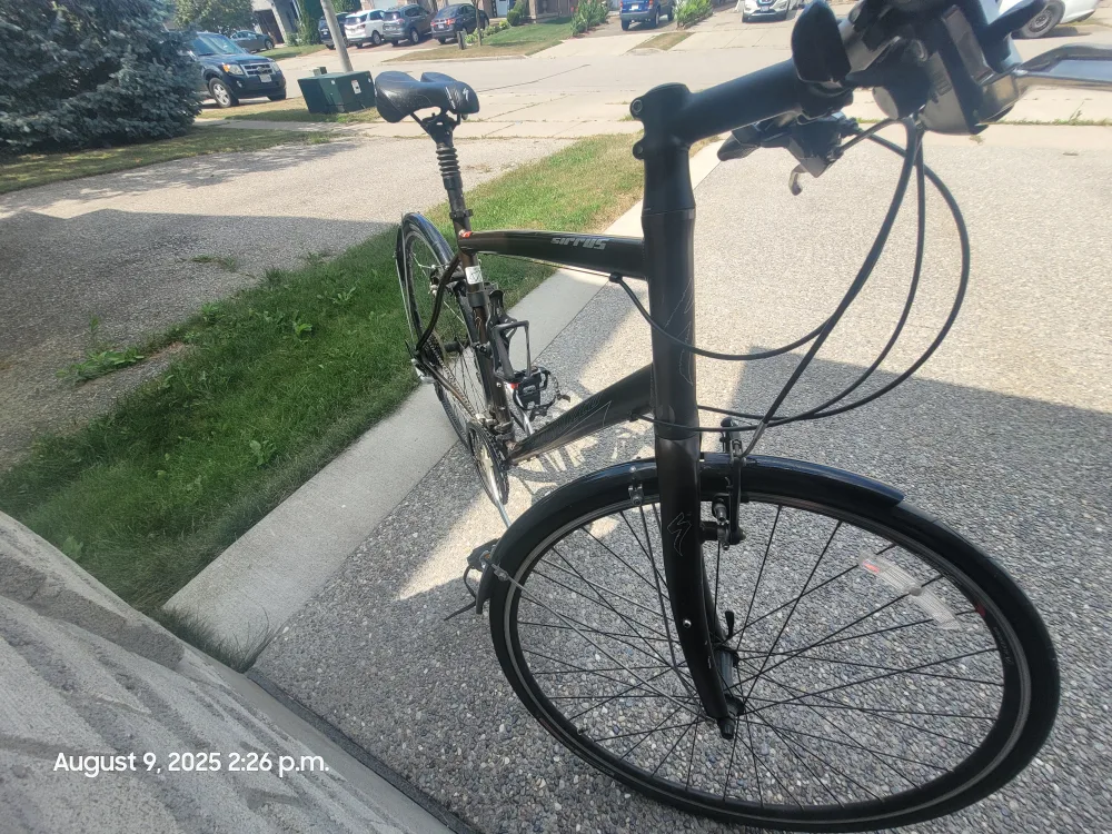 Specialized Sirrus Shimano 8-Speed Bike image indicator(4)