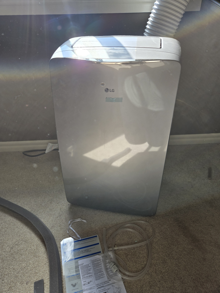 LG Portable Air Conditioner with heat and fan function - photo 4