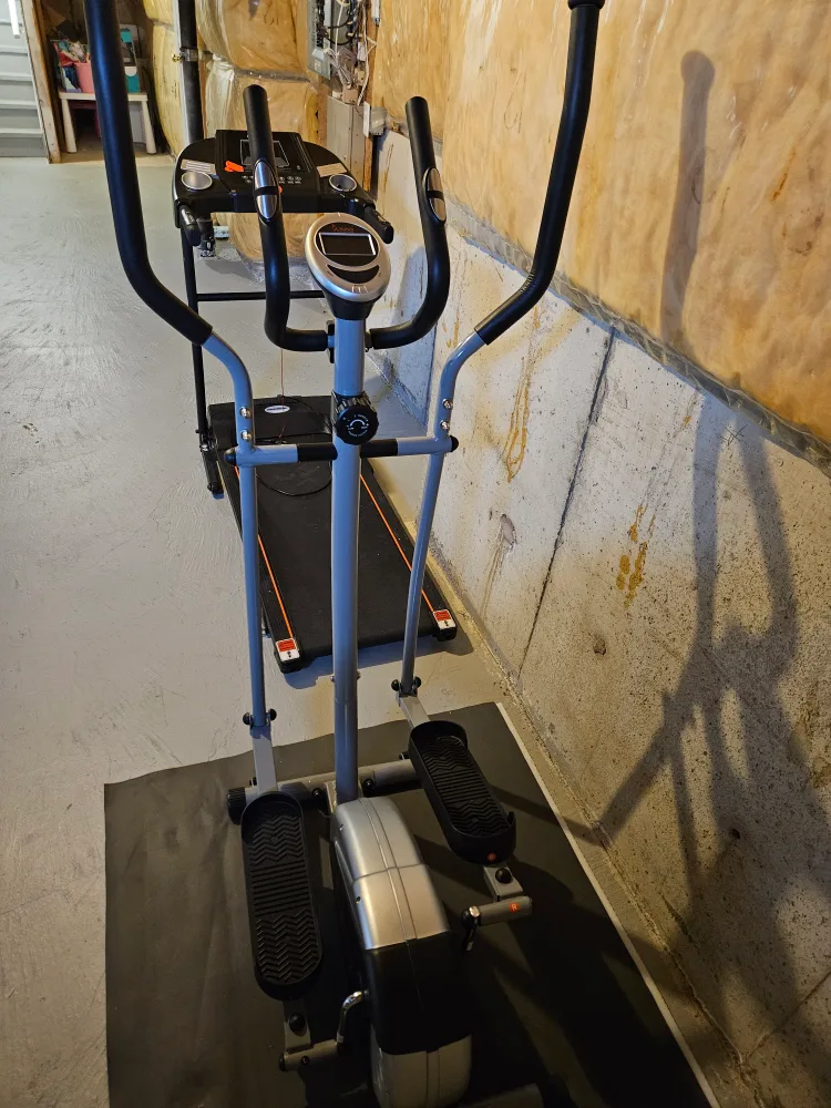 Sunny Health & Fitness Elliptical Machine thumbnail