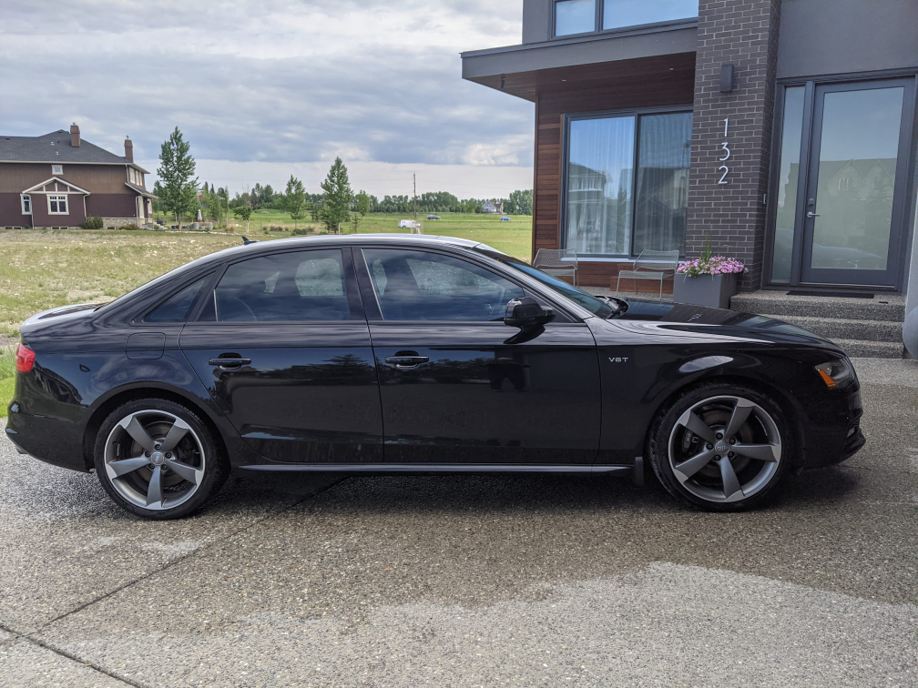 For sale: Immaculate Audi S4 with 6 SPD manual - photo 2