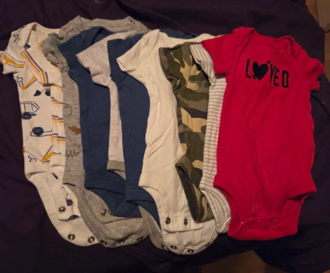 Baby Onesies Bundle - Assorted Colours & Patterns thumbnail