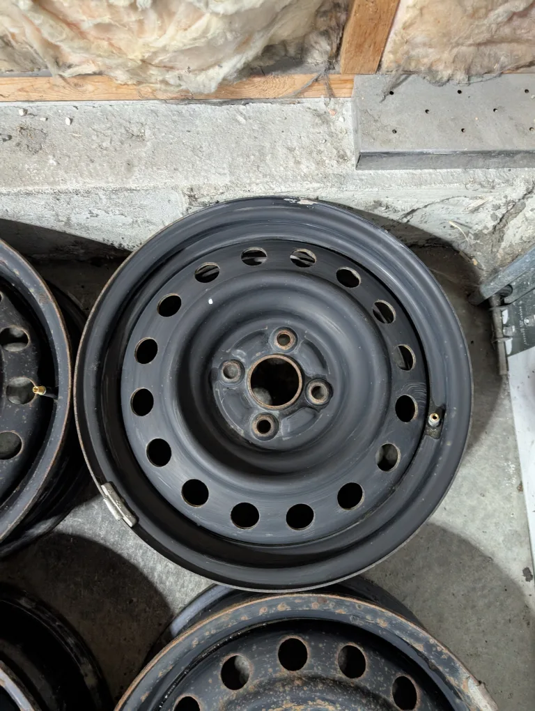 (4)-15 Inch Steel Rims 4x100 image indicator(5)