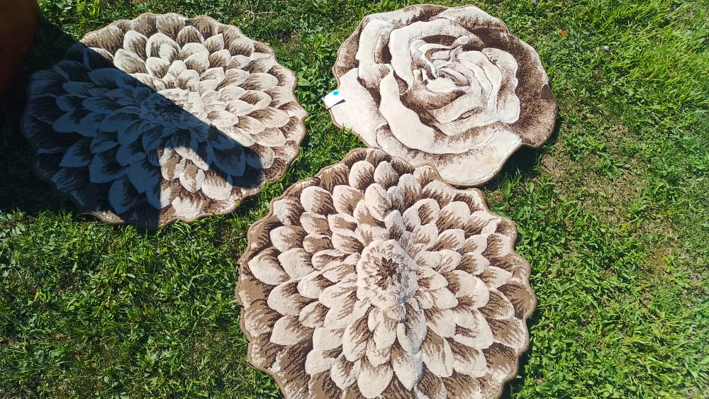 Round Floral Patterned Rugs image indicator(2)