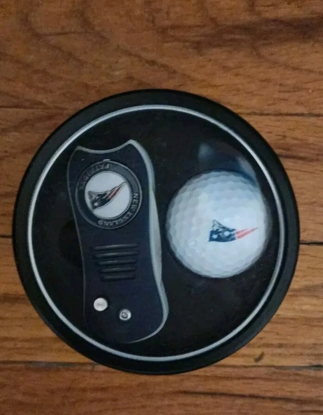 New England Patriots Golf Ball and Divot Tool Set thumbnail