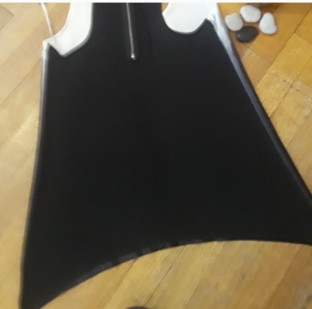 KENAR Black/White Racerback Hi-Low Satin Top - New - photo 5