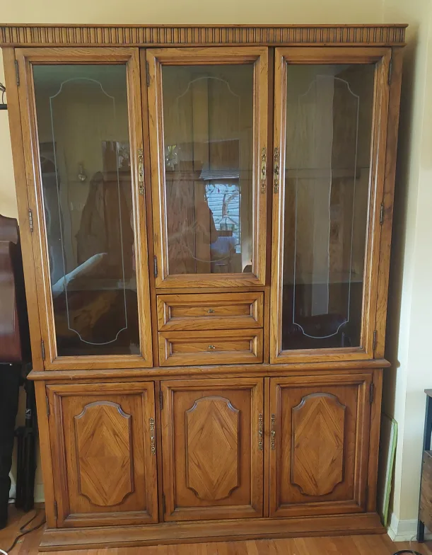 Sklar-Peppler China Cabinet