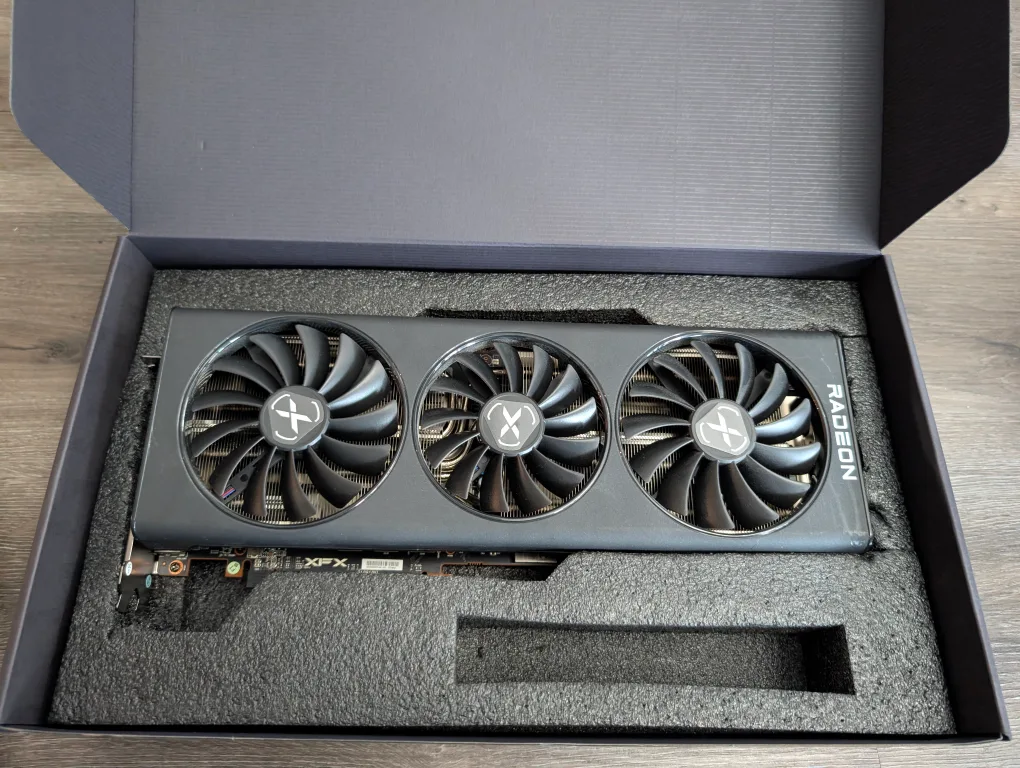 XFX Speedster MERC319 Radeon RX 6800 GPU graphics card