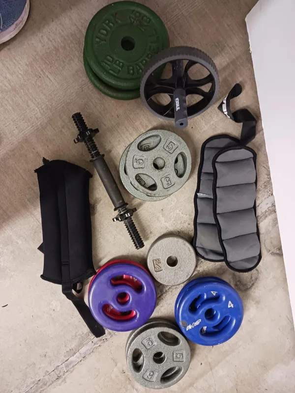 Weight Set with Barbell, Plates & Ab Roller thumbnail