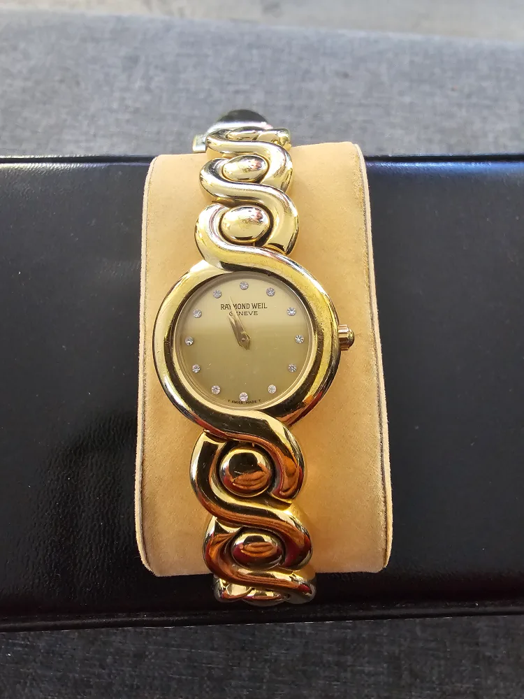 Raymond Weil Geneve Gold Tone Watch thumbnail