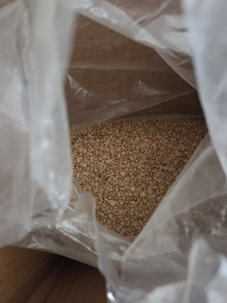 Ökocat Natural Wood Clumping Cat Litter - photo 3