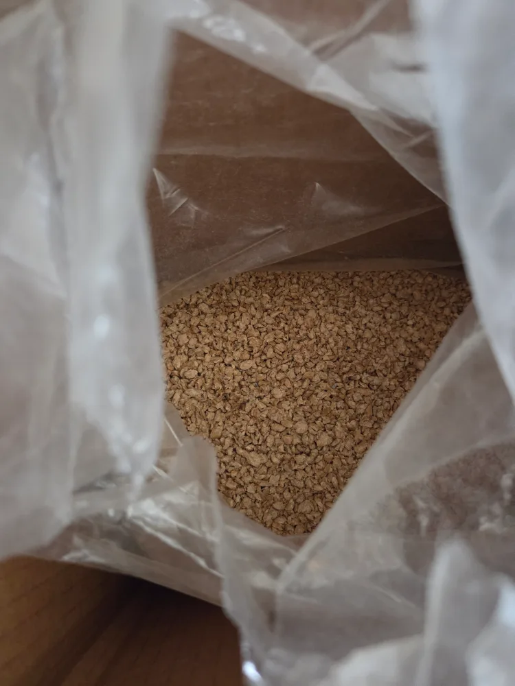 �Ökocat Natural Wood Clumping Cat Litter image indicator(3)