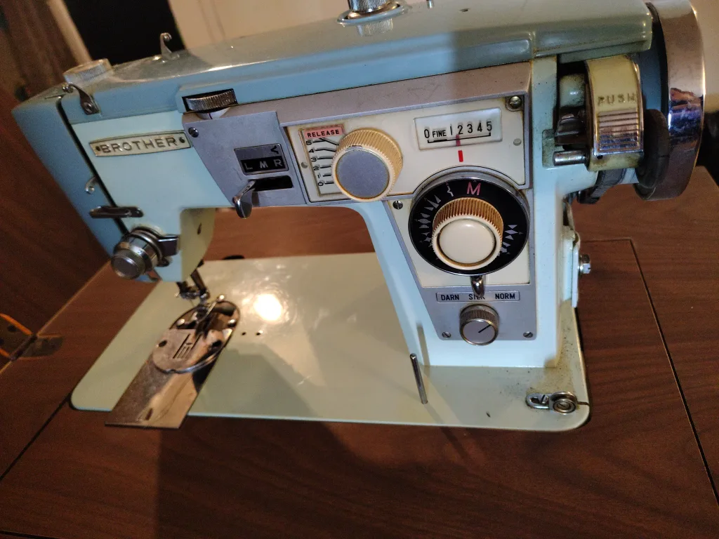 Brother Sewing Machine thumbnail