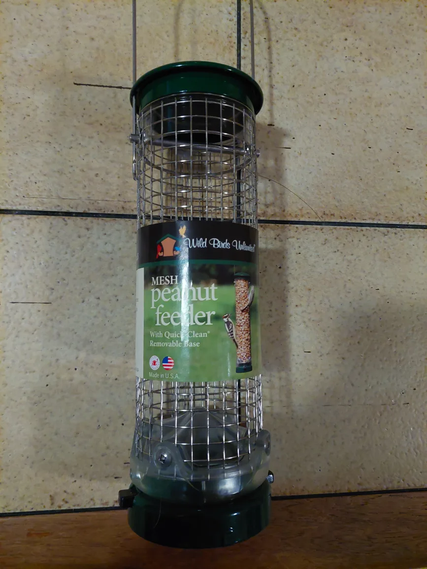 Wild Birds Unlimited 'QuickClean' Mesh Peanut Feeder (10.5 inch) thumbnail