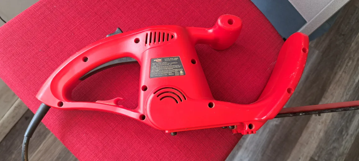 Spectra Tools Hedge Trimmer - Red image indicator(4)