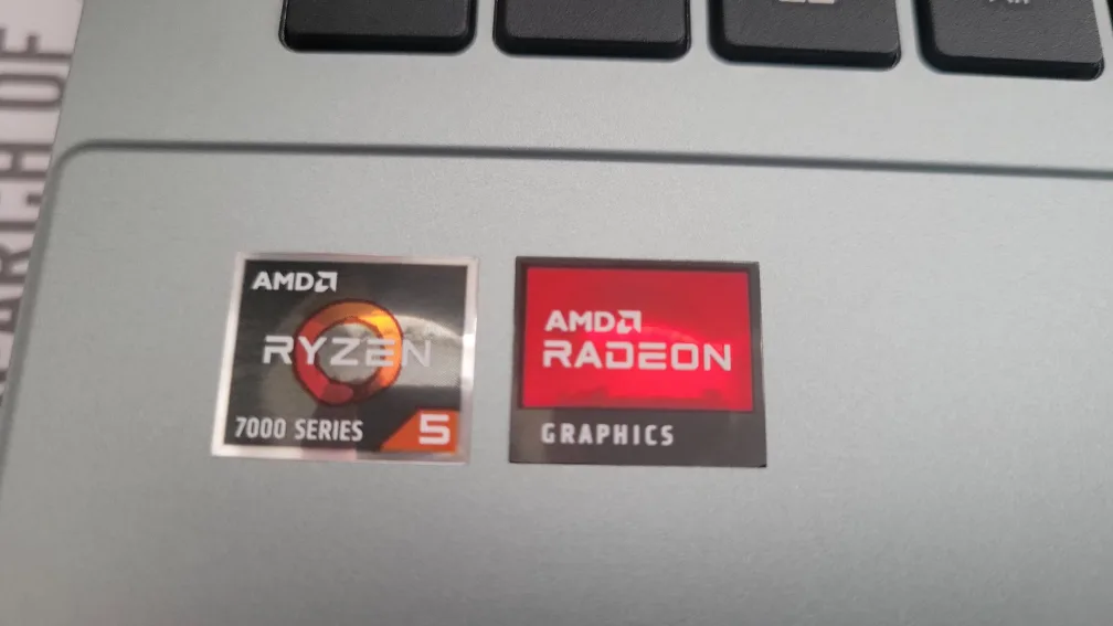 ASUS Vivobook 15.6" AMD Ryzen 5 - New in Box image indicator(4)