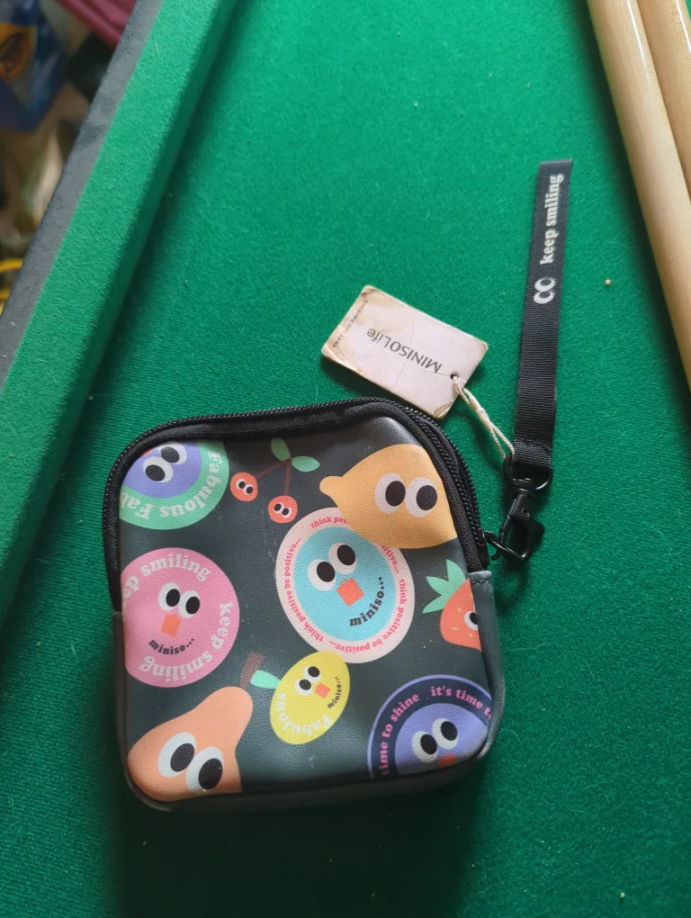 Free Miniso Coin Purse - Cute & Compact! thumbnail