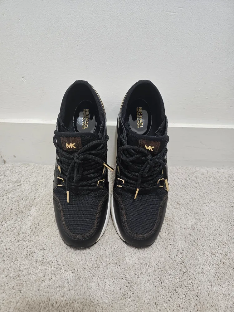 Michael Kors Black Sneakers women size 5.5 image indicator(2)