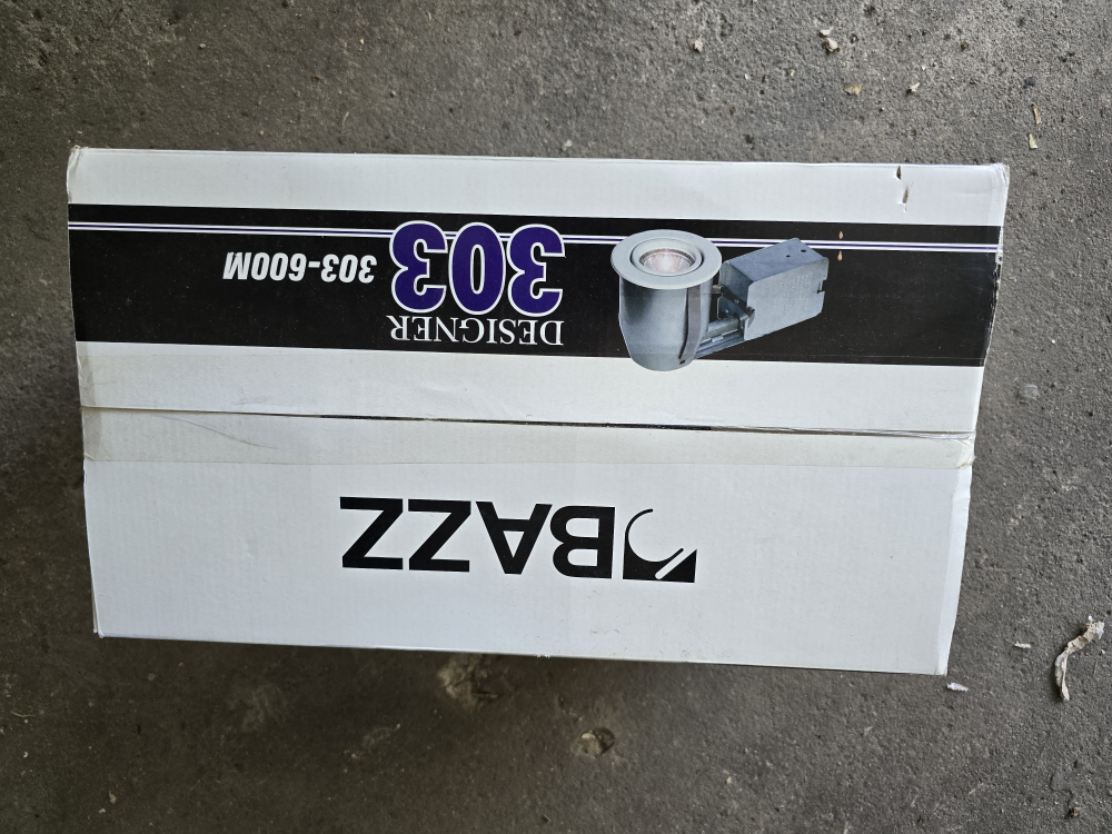 BAZZ Designer 303-600M Recessed LightsNew  Cyber clean out