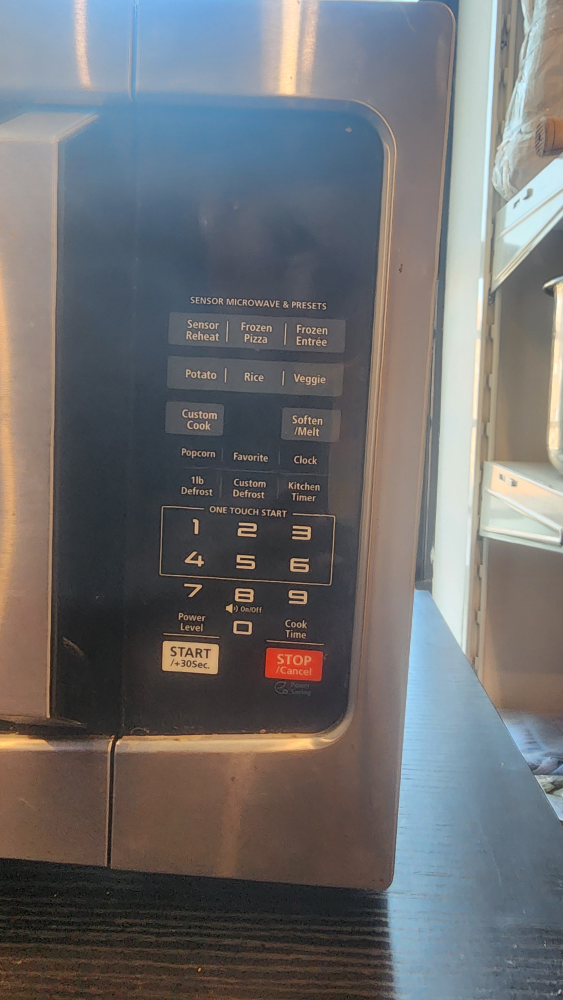 Toshiba Microwave Oven - photo 2
