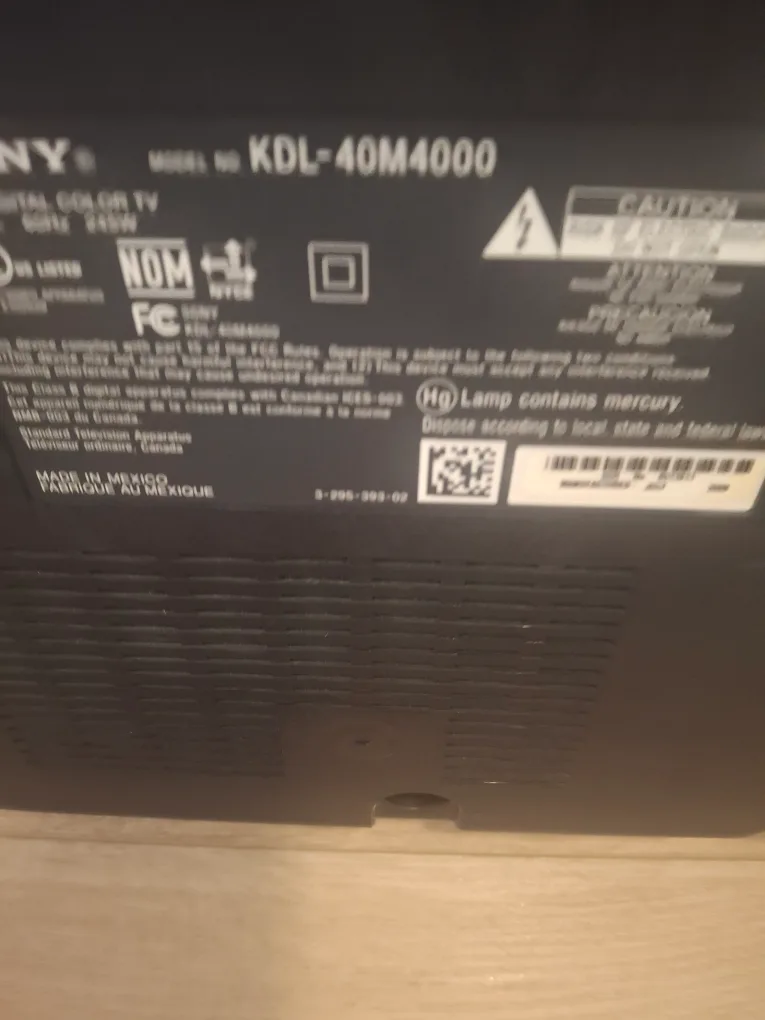 Sony Bravia KDL-40M4000 40" TV thumbnail