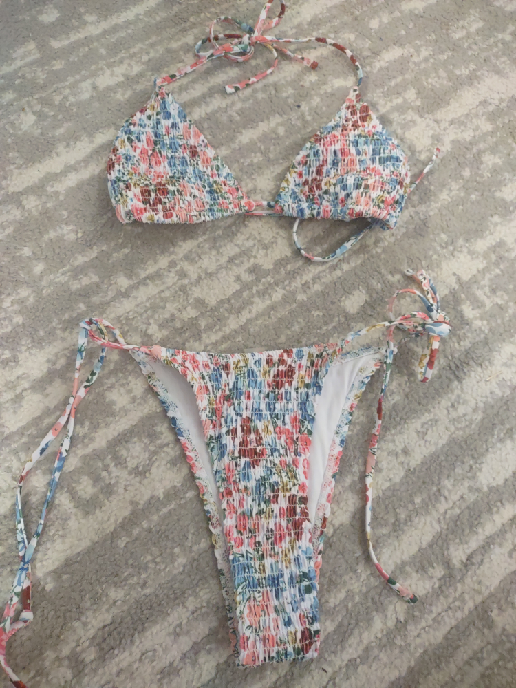 Floral Bikini Set (brand new never worn) -S