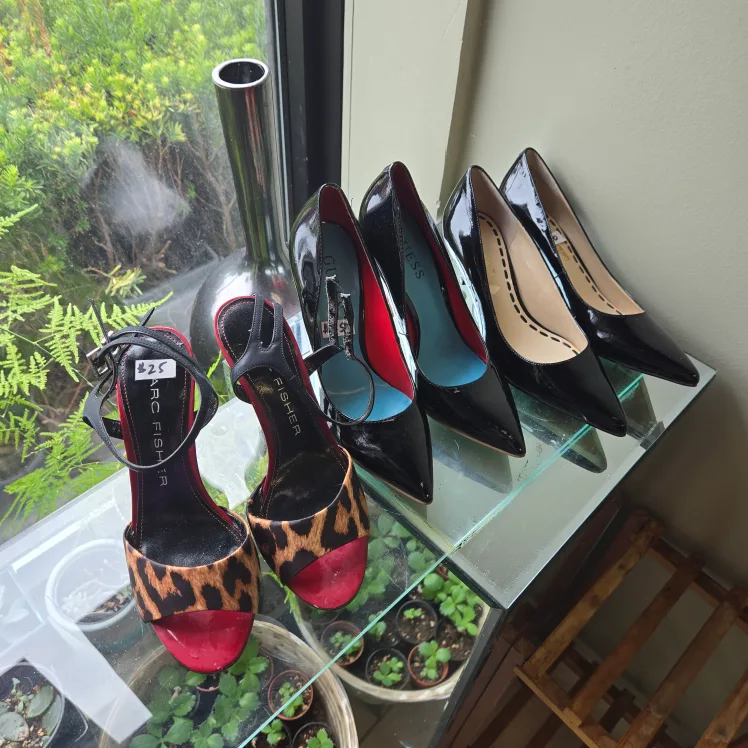 High Heel Pumps - Size 5 thumbnail