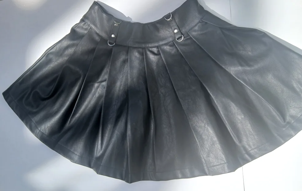 Forever 21 Black Faux Leather Mini Skirt - Size S image indicator(4)