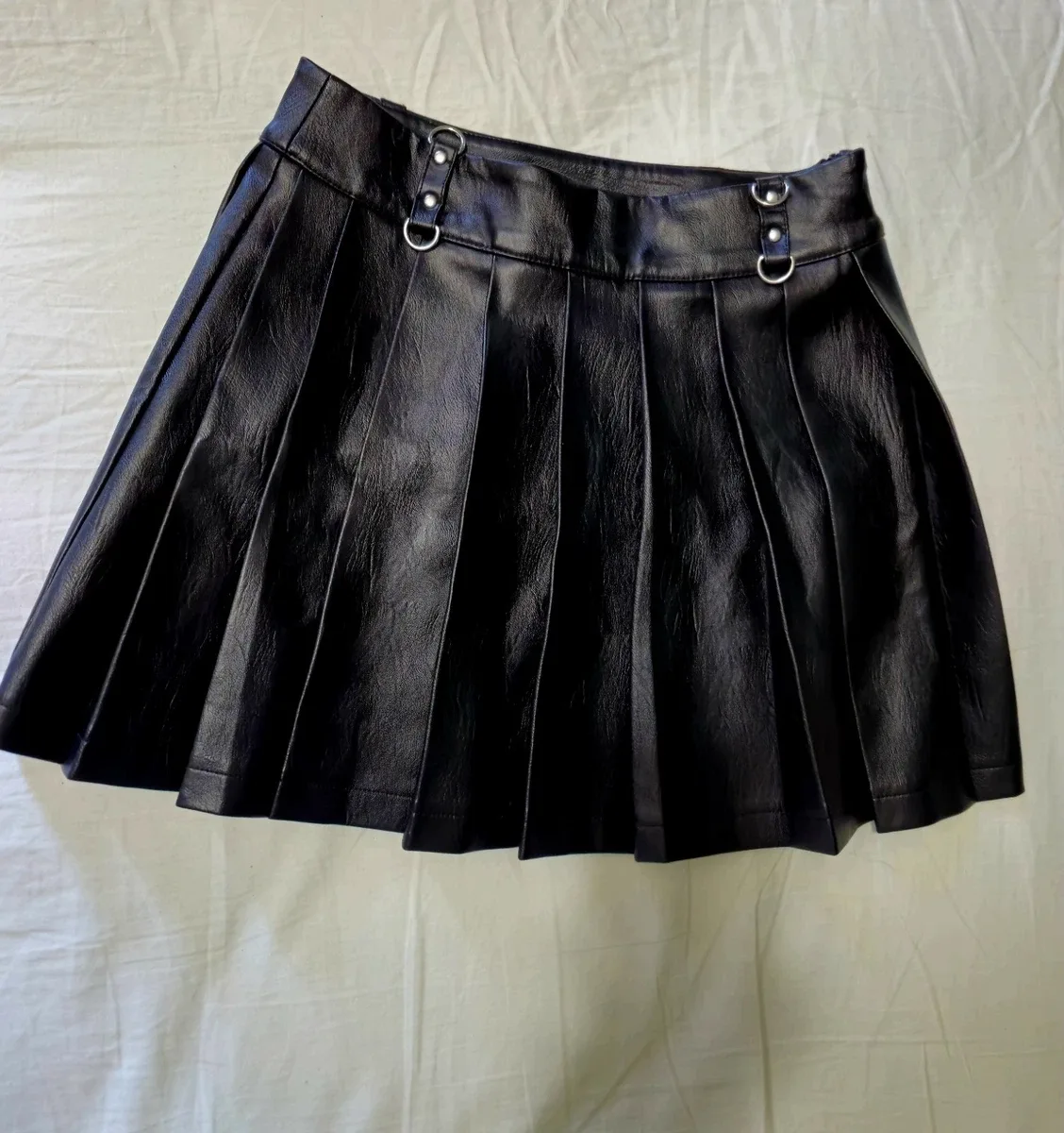 Forever 21 Black Faux Leather Mini Skirt - Size S image indicator(8)