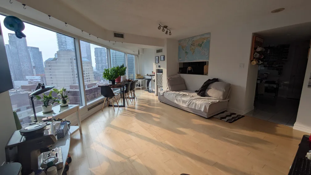 Spacious 1000+ sq ft 1 bed + den $3400/month utilities included thumbnail