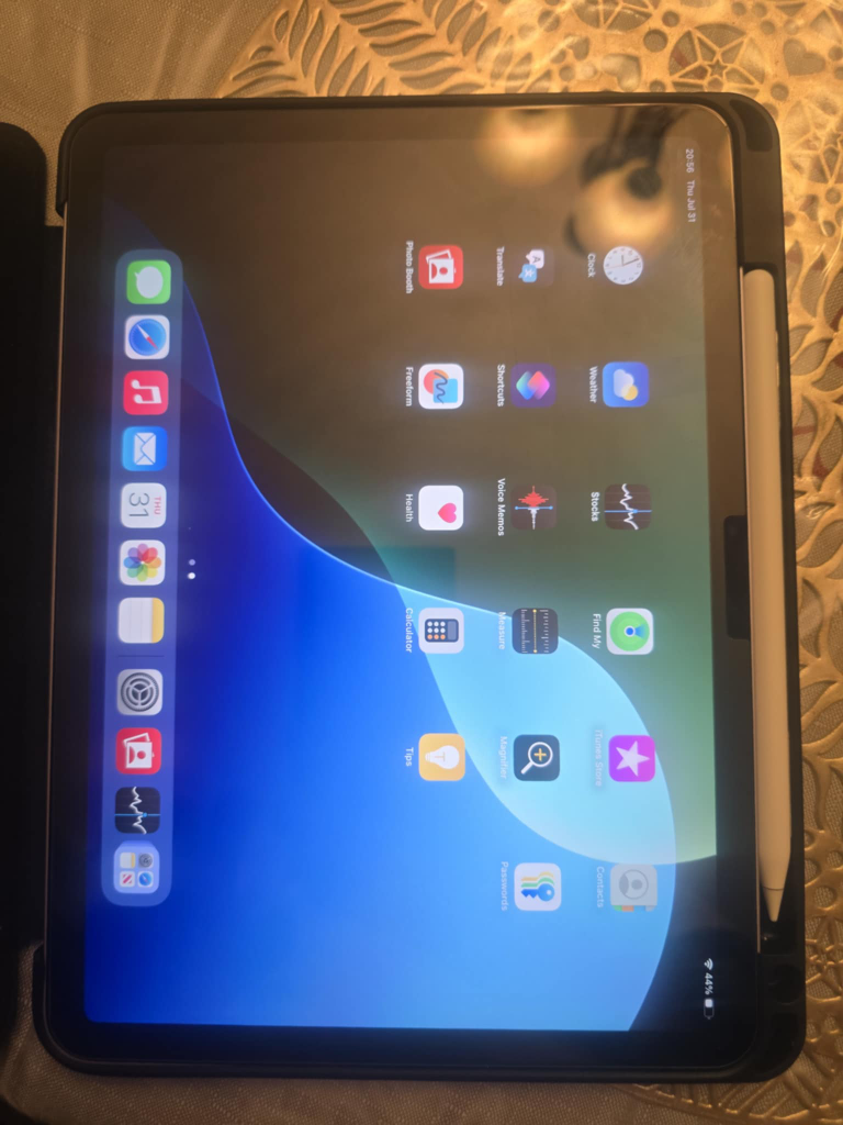 iPad Air & Apple Pencil Pro - photo 3