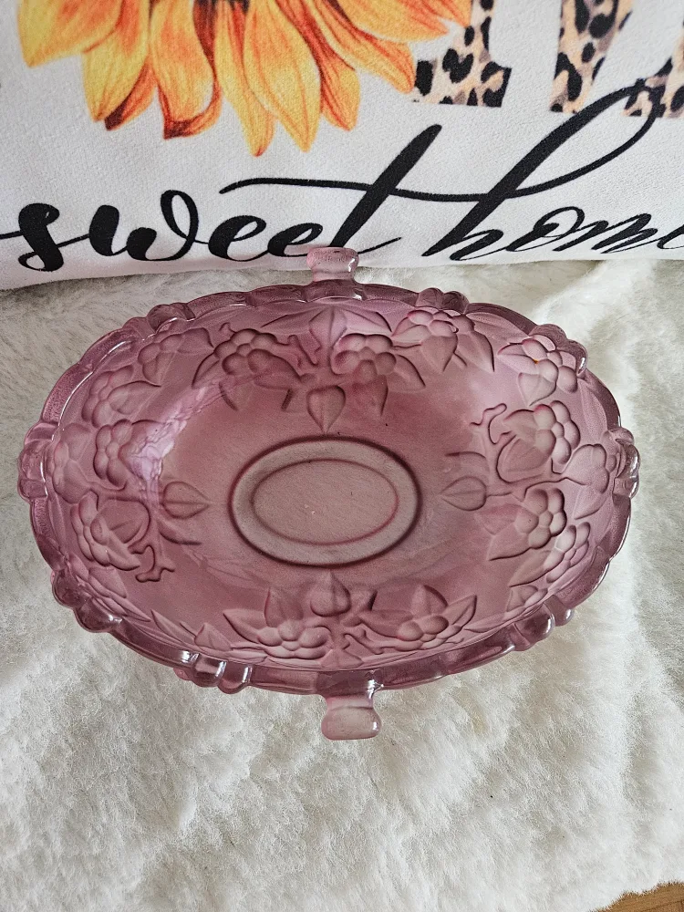 Vintage Pink Glass 3-Tiered Dessert Stand image indicator(6)