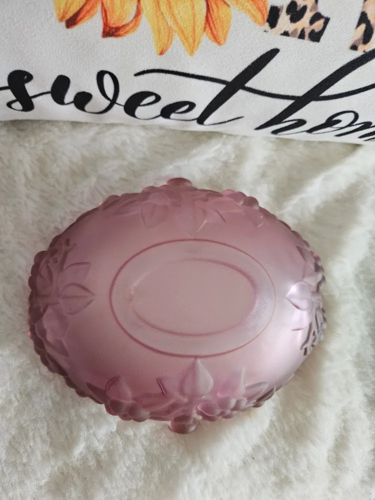 Vintage Pink Glass 3-Tiered Dessert Stand image indicator(7)