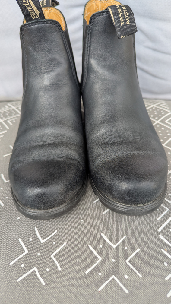 Blundstone Black Leather Chelsea Boots Size W9 - photo 5
