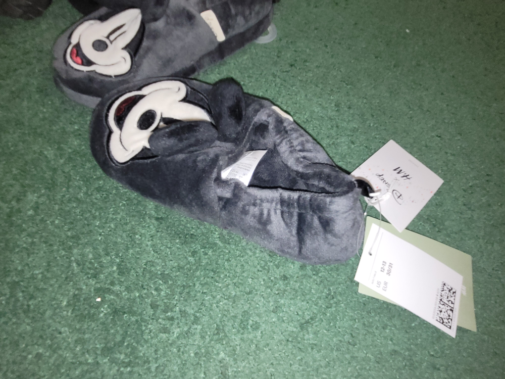 H&M Disney Mickey Mouse Slippers, Size 12-13 - photo 2
