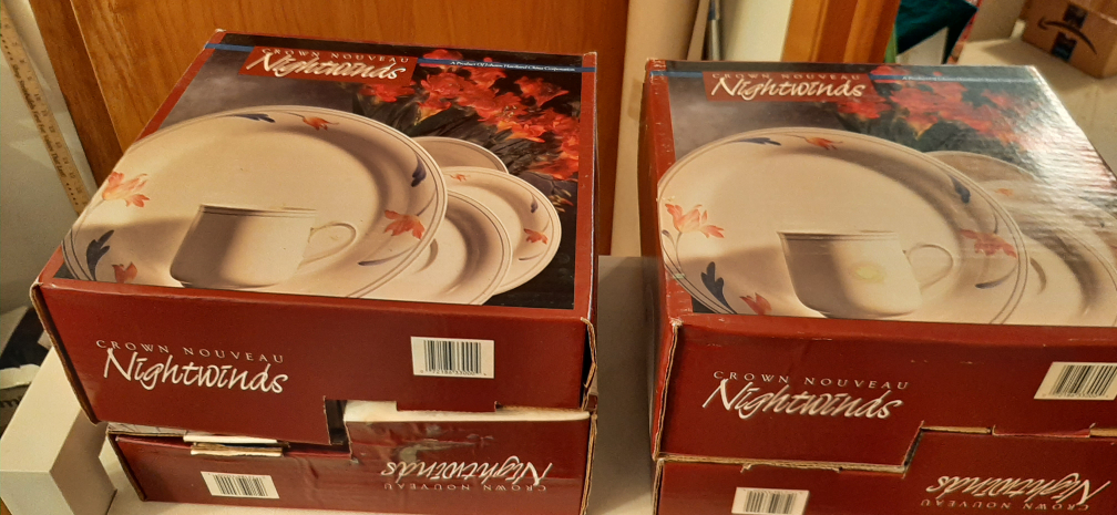Crown Nouveau Nightwinds Dinnerware Set - photo 5
