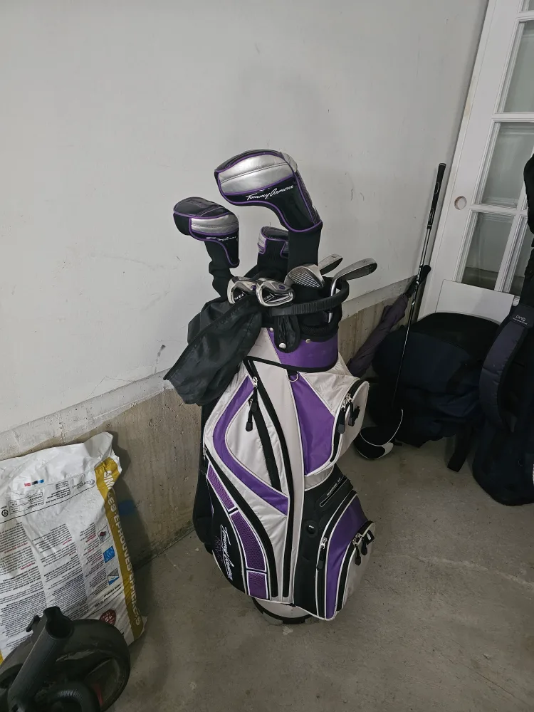 Ladies Golf Club Set thumbnail