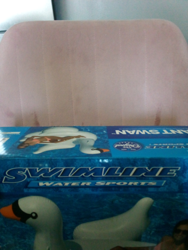 Swimline Giant Swan Inflatable Pool Float - photo 3