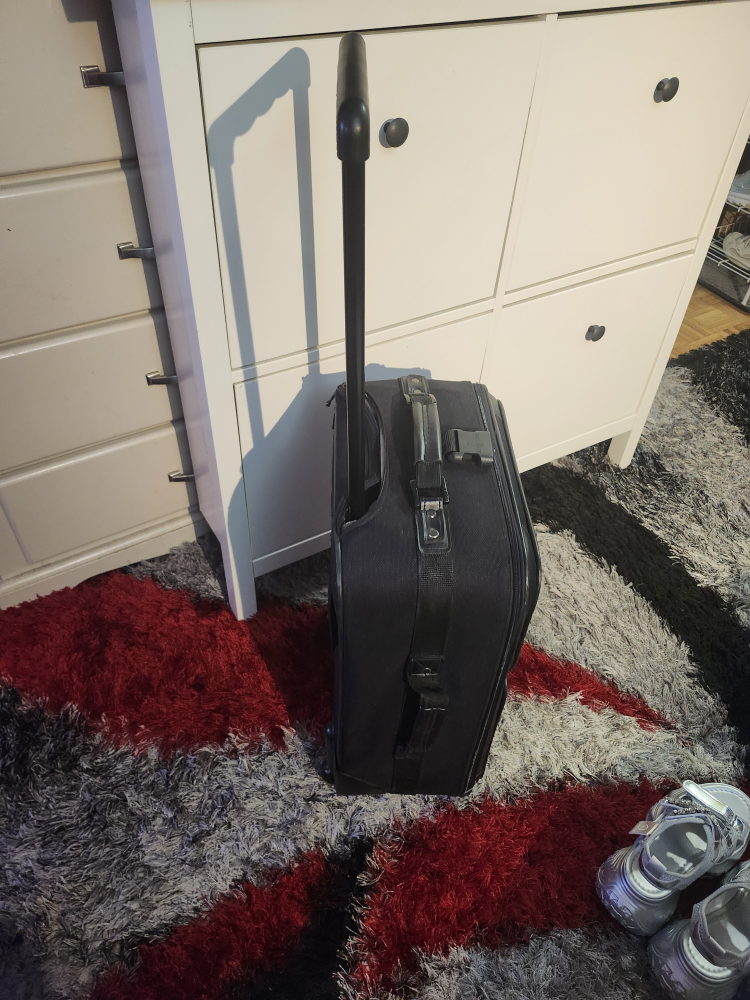 Atlantic Black Carry-on Suitcase 21 inch - photo 2
