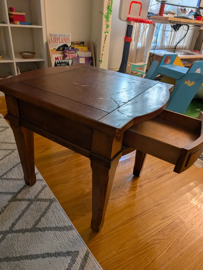 🥕Broyhill Brown Wood End Table with Drawer image indicator(5)